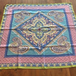 🎉SALE🎉 VERA BRADLEY 100% Silk Scarf